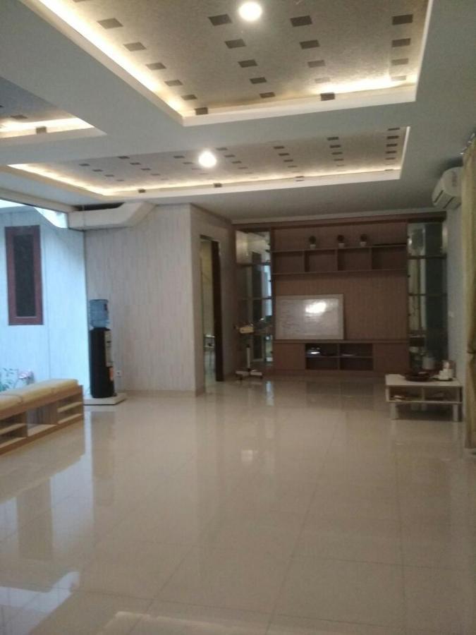 Bintara Jaya Yemima Guest House Bekasi Eksteriør billede